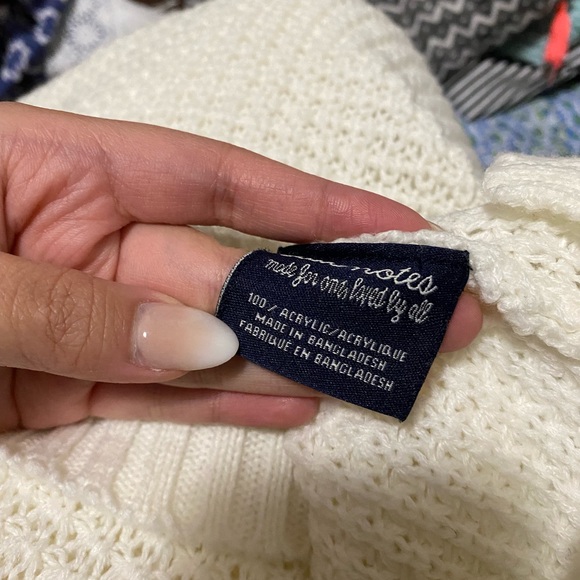 Bluenotes Knitted Sweater - Picture 4 of 4